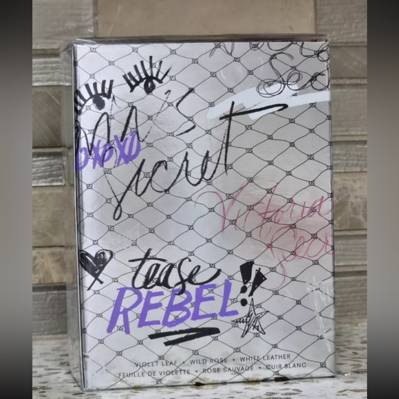 VICTORIA'S SECRET TEASE REBEL - Picture 3 of 3